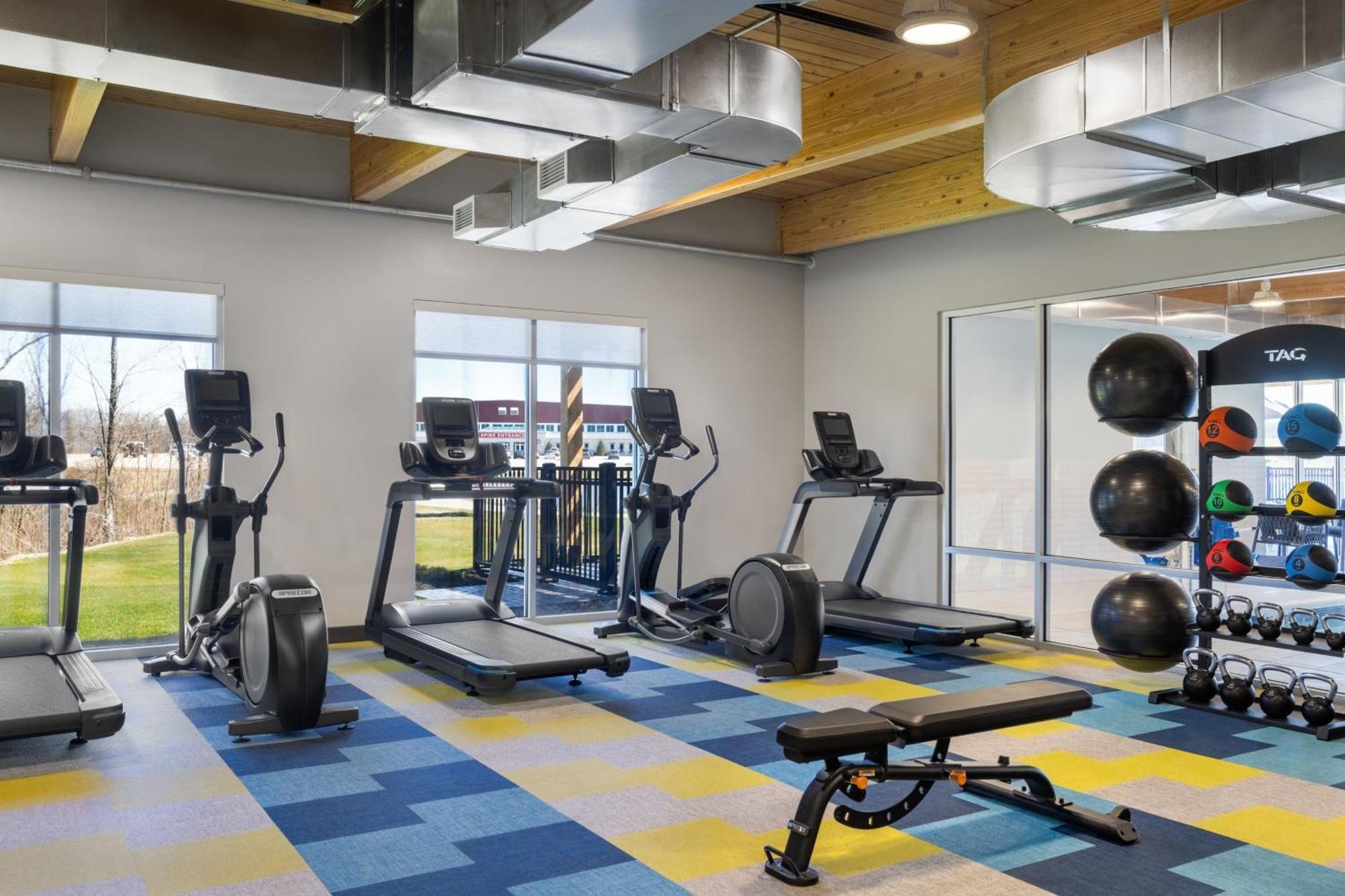 Hotel Towneplace By Marriott At Spire Academy