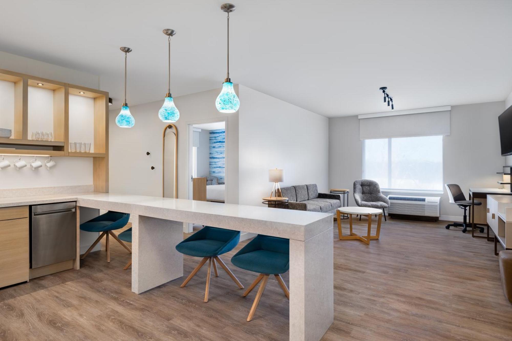 Hotel Towneplace By Marriott At Spire Academy
